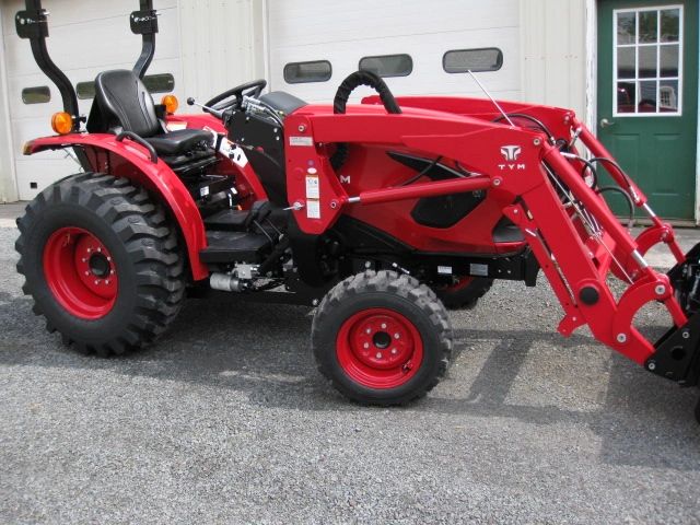 TYM 2515 tractor
